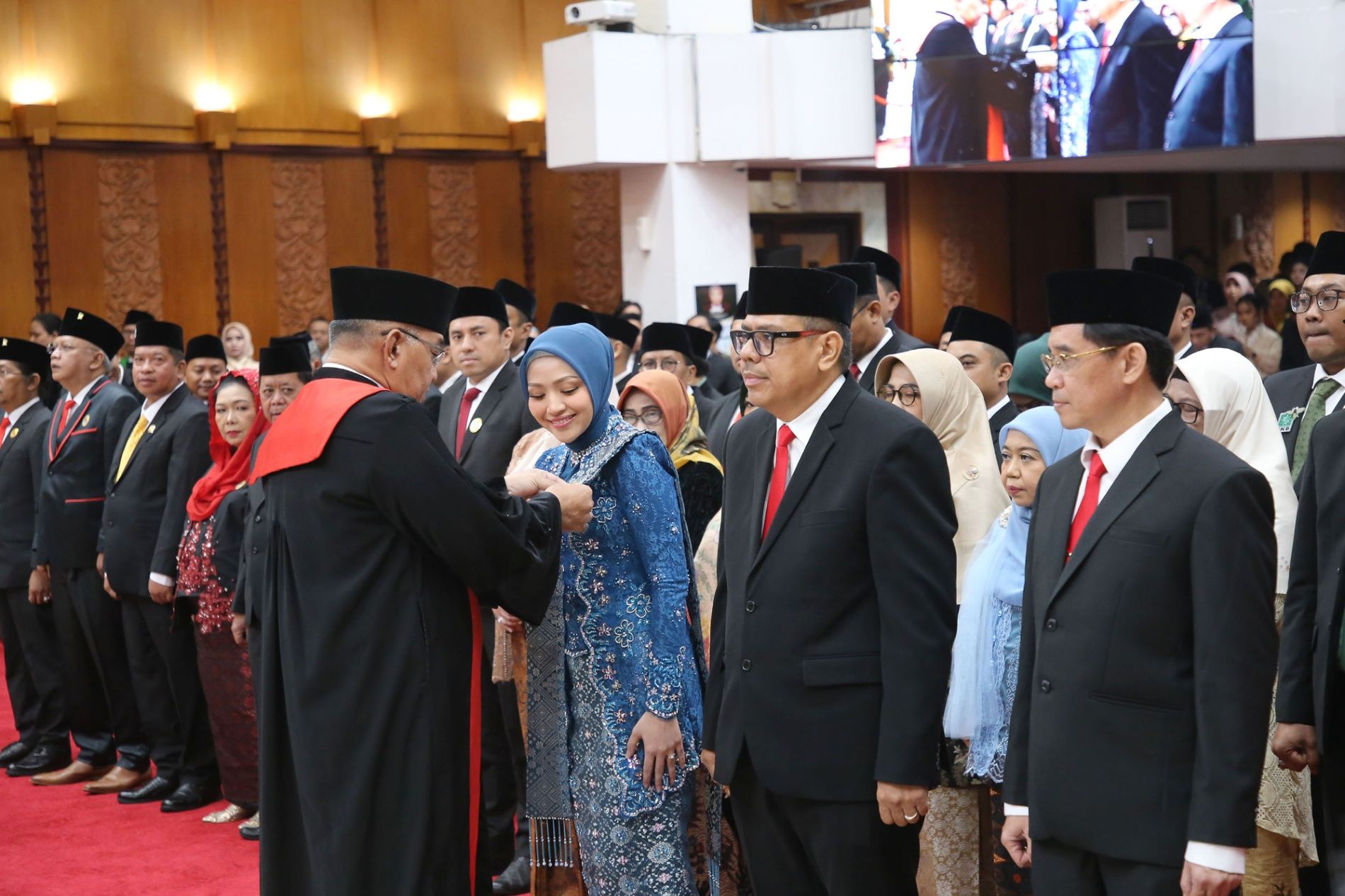 Anggota DPRD Kota Surabaya Periode 2024-2029 Resmi Dilantik, Wali Kota Eri Ajak Tingkatkan Sinergitas