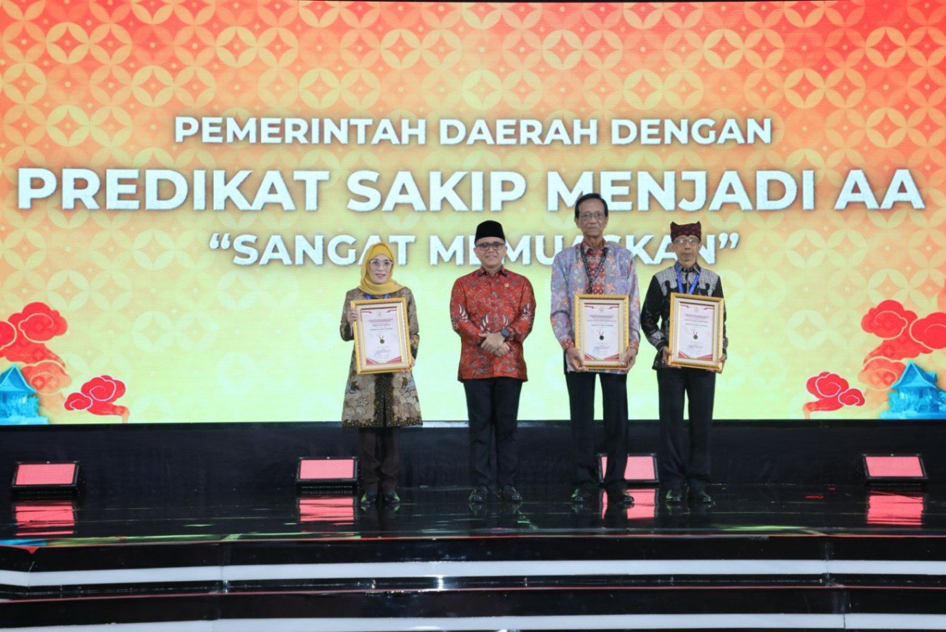 Gunakan Teknologi AI, Surabaya Jadi Kota Pertama Indonesia Raih SAKIP 'AA'