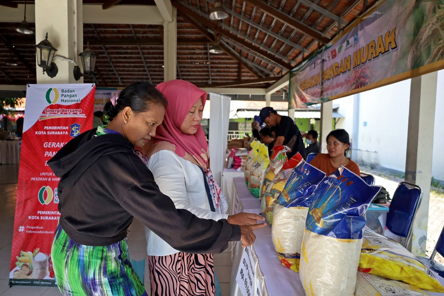 Pemkot Surabaya Rutin Gelar Gerakan Pangan Murah, Warga Merasa Terbantu