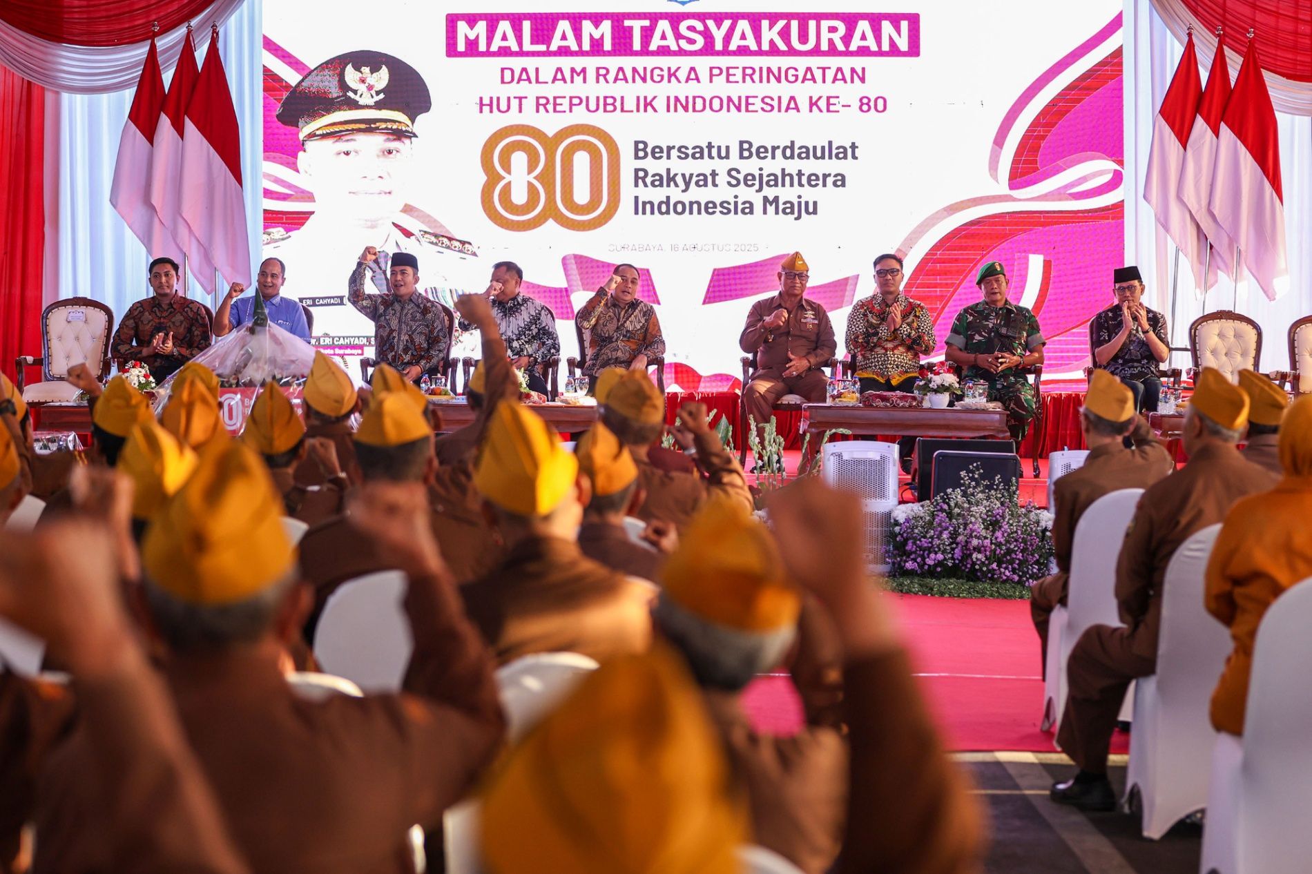 Malam Tasyakuran HUT Ke-80 RI, Wali Kota Eri Ajak Pemuda Jadi Garda Terdepan Kampung Pancasila