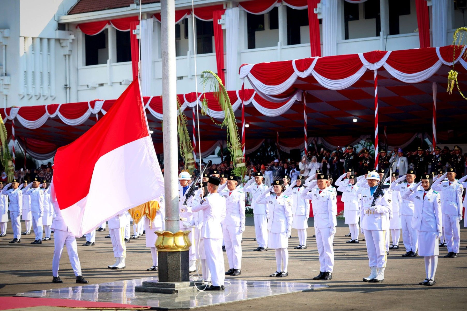 Surabaya Gelar Upacara HUT ke-80 RI, Wali Kota Eri Ajak Warga Maknai Kemerdekaan