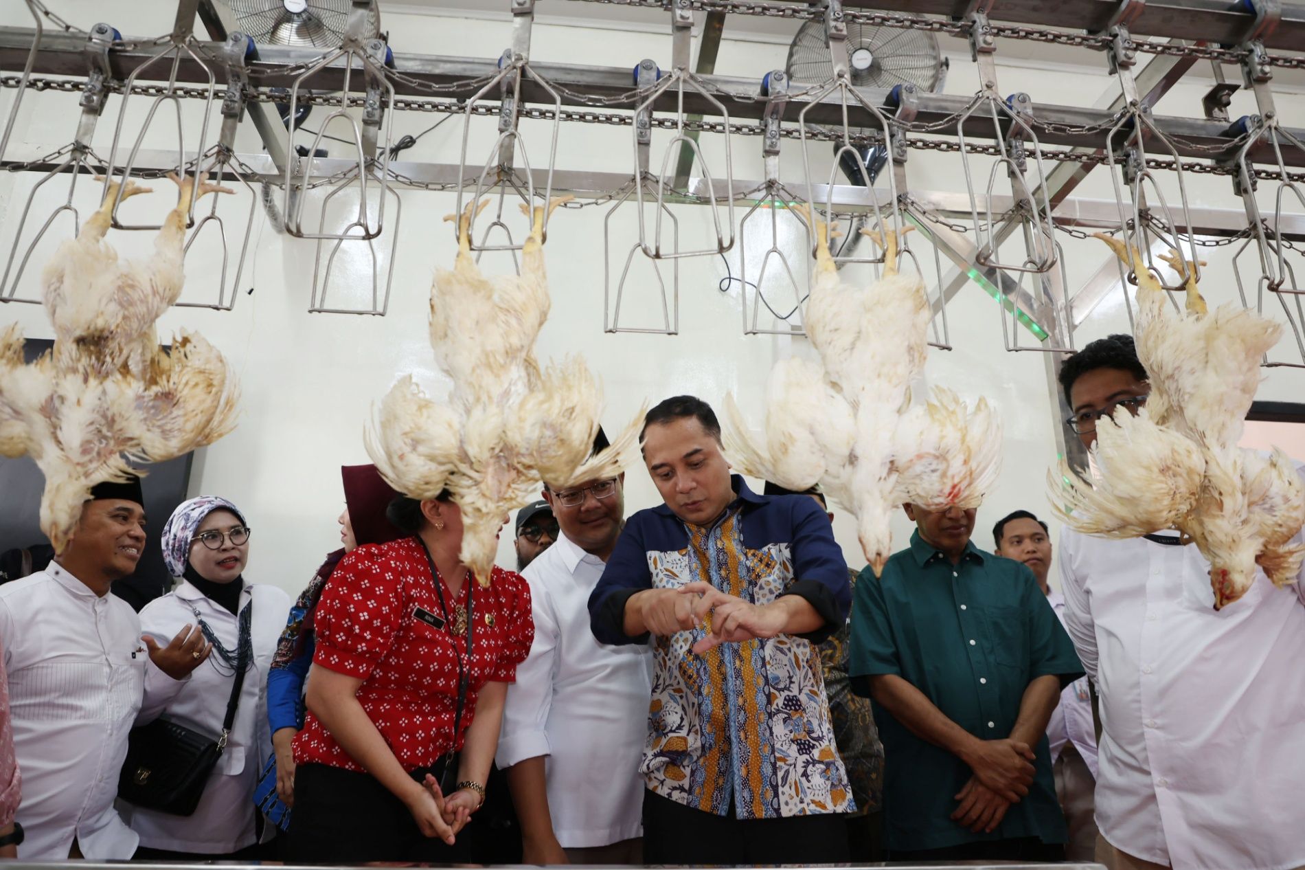 Wali Kota Eri Cahyadi Resmikan RPHU Modern Pertama di Surabaya