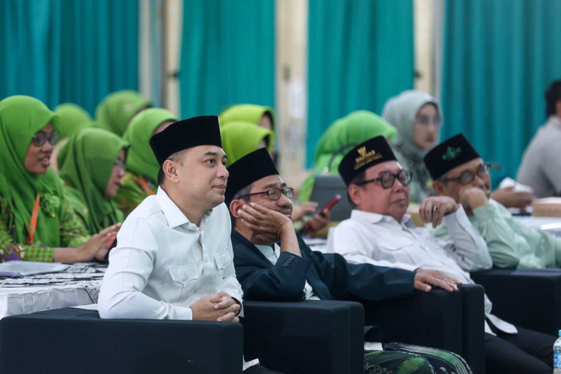 Hadiri HIDMAT Muslimat NU Ke-XI, Wali Kota Eri Cahyadi Sampaikan Program Kota Wakaf dan Kampung Pancasila