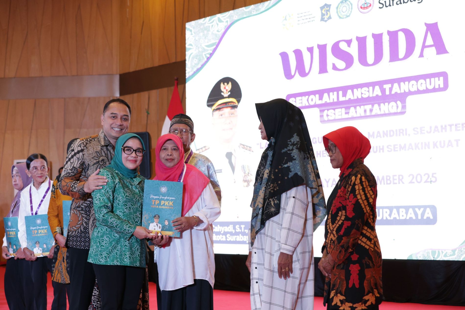 1.722 Peserta Lulus Program Selantang, Pemkot Kukuhkan Komitmen Surabaya Kota Ramah Lansia