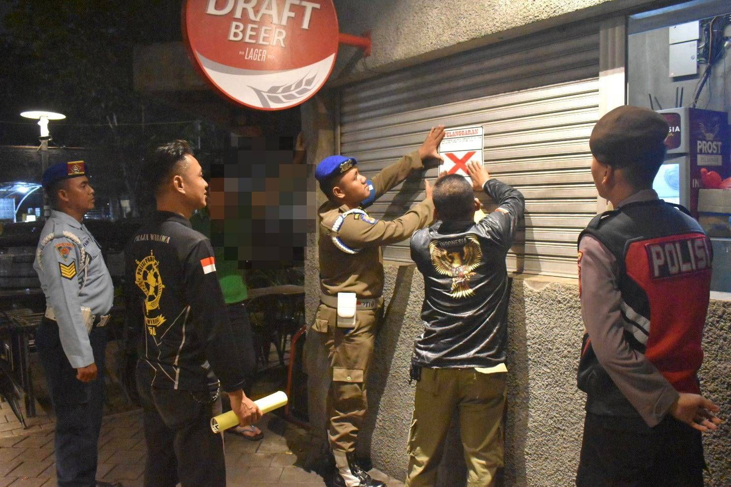 Pengawasan RHU Selama Ramadan Diintensifkan, Satpol PP Surabaya Tindak Dua Restoran