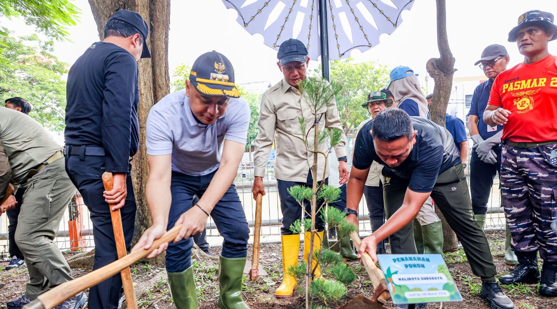Menteri LH Puji Surabaya Kelola 1.800 Ton Sampah per Hari, Sebut Kota Pahlawan Terbaik Nasional