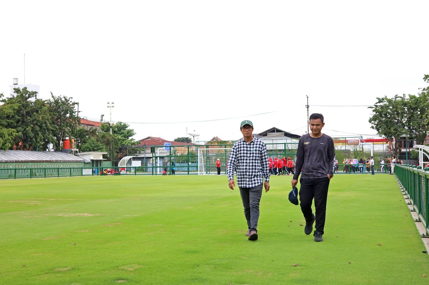 Wajah Baru Lapangan Rangkah: Dari Debu Jadi Kebanggaan, Upaya Pemkot Surabaya Tekan Kecanduan Gadget Anak