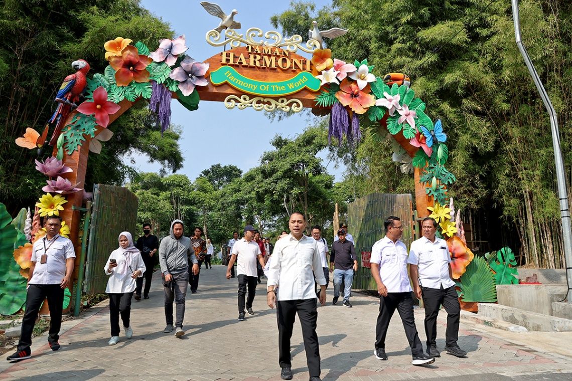 Gerakkan Ekonomi Warga, Wali Kota Eri Cahyadi Fokus Koneksi Infrastruktur Jalan di Tahun 2026-2027