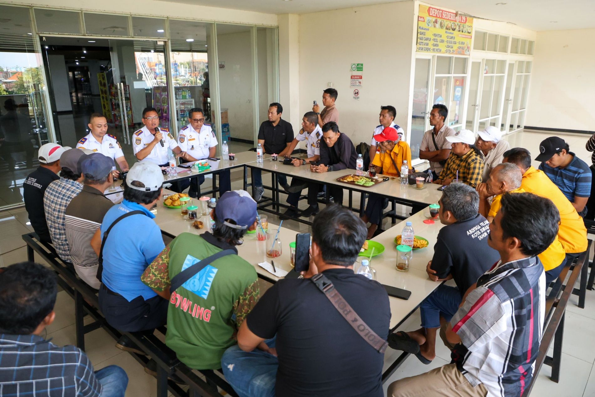 Pemkot Surabaya Fasilitasi Pendampingan Pengurusan Izin KIR-Trayek bagi Pemilik Lyn