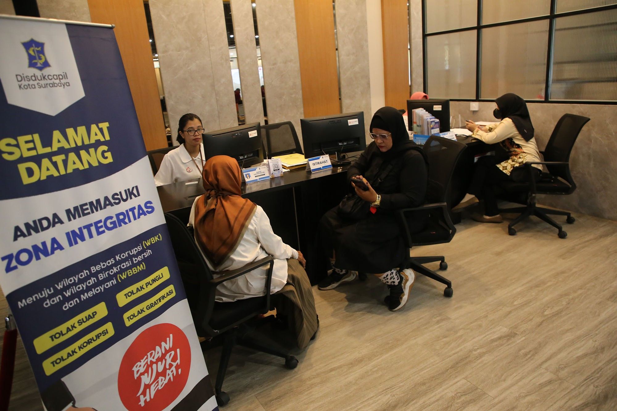 3.041 Warga Penuhi Nafkah, NIK Kembali Diaktifkan Pemkot Surabaya