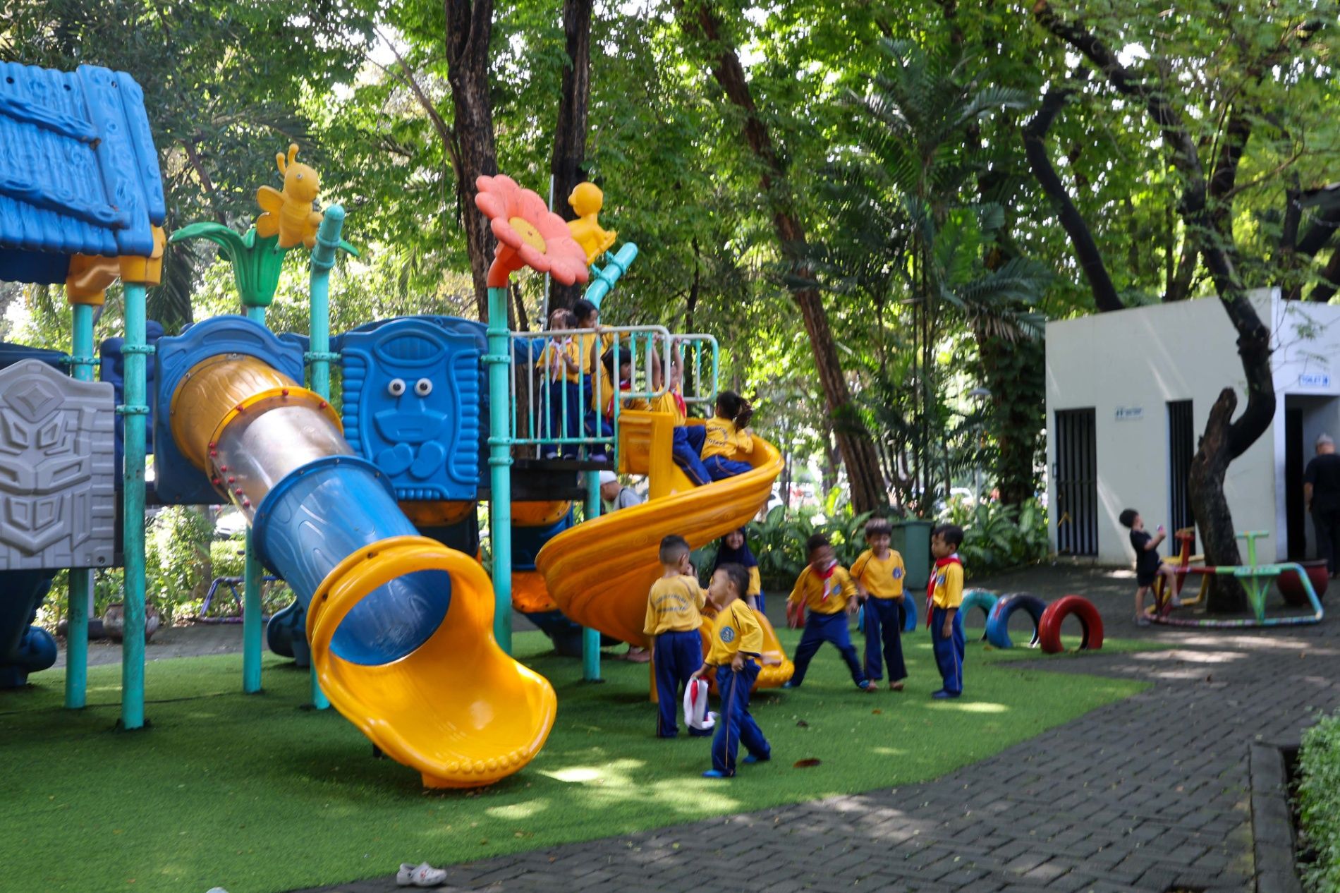 Wujudkan Standar Dunia, Masyarakat Apresiasi Kualitas Ruang Bermain Ramah Anak di Surabaya