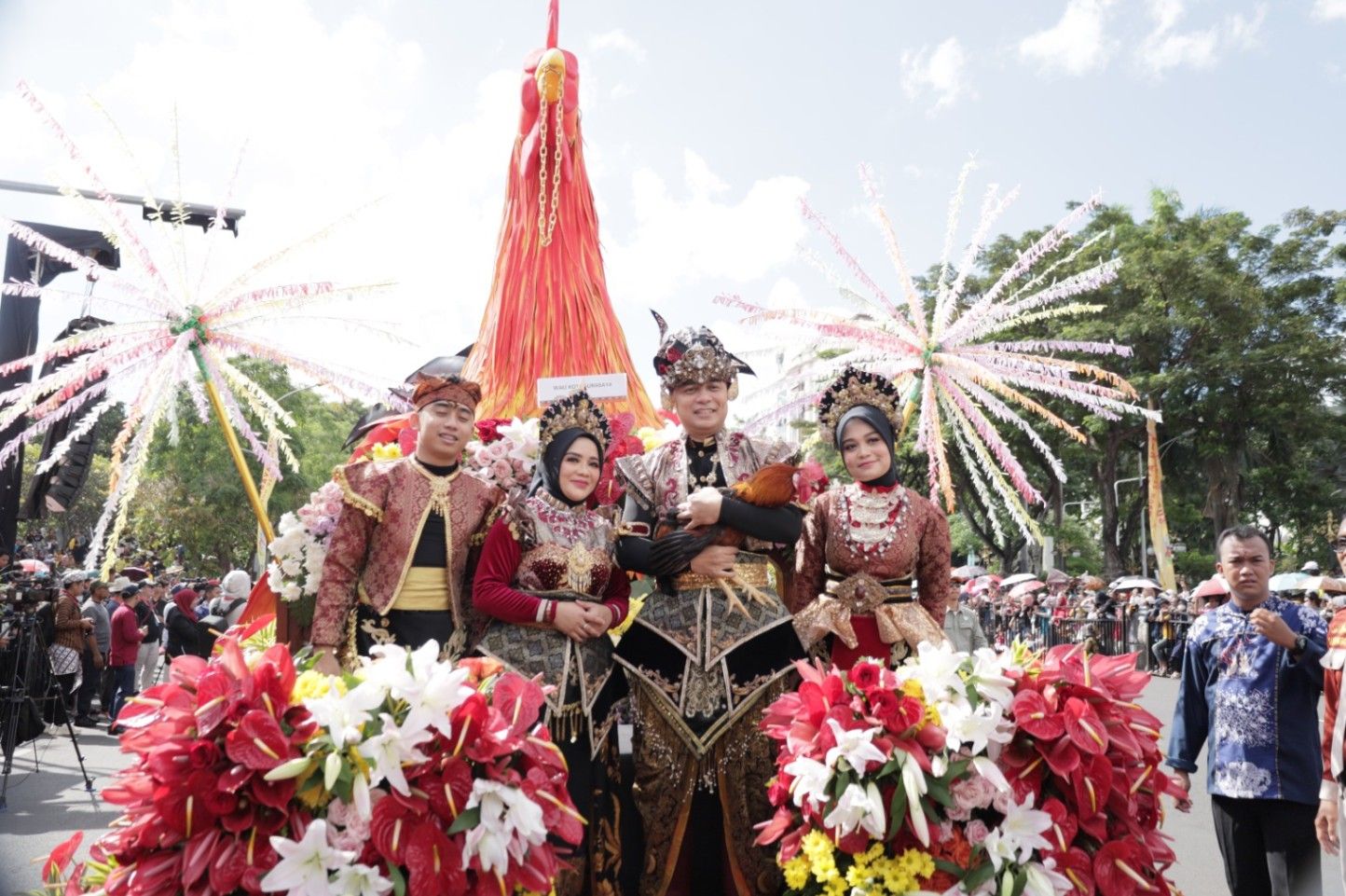 Akhir Pekan Ini, Surabaya Vaganza 2026 Siap Gemerlap dengan Parade Festival of Lights