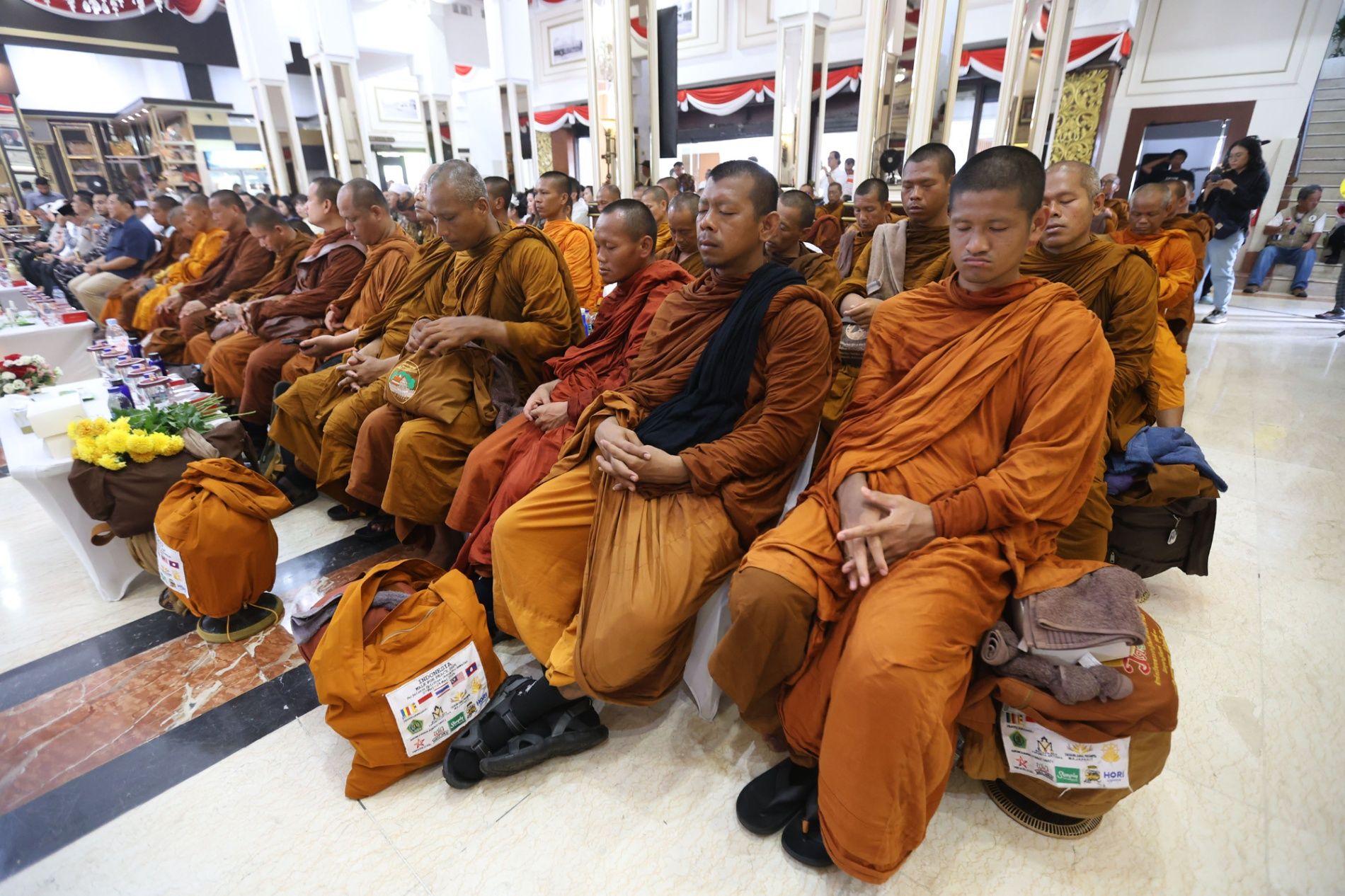 Diplomasi Spiritual ASEAN, Surabaya Sambut Hangat Bhikkhu Walk for Peace 2026