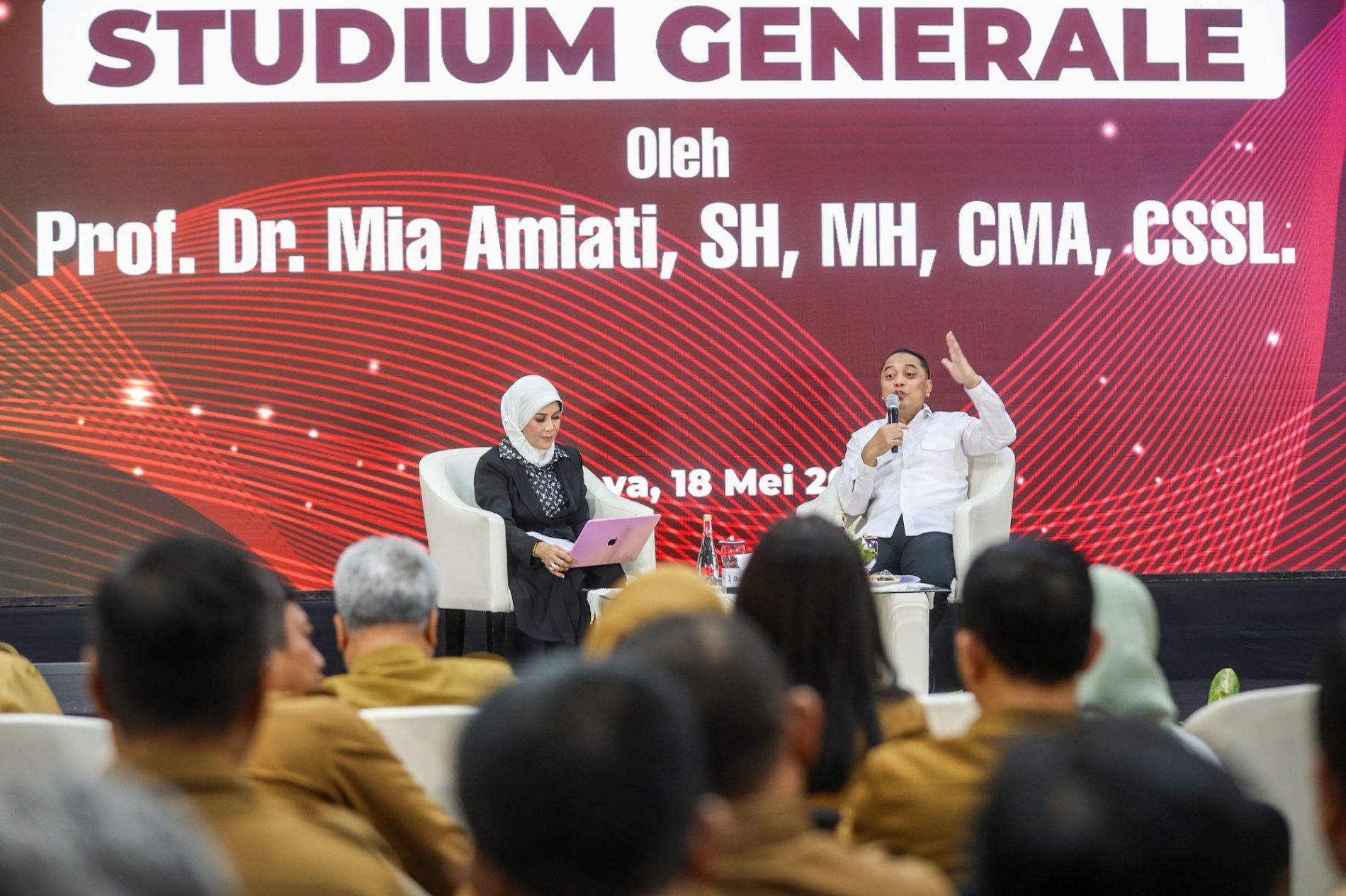 Gandeng Prof. Mia Amiati, Pemkot Surabaya Perkuat Transparansi dan Tutup Celah Penyimpangan
