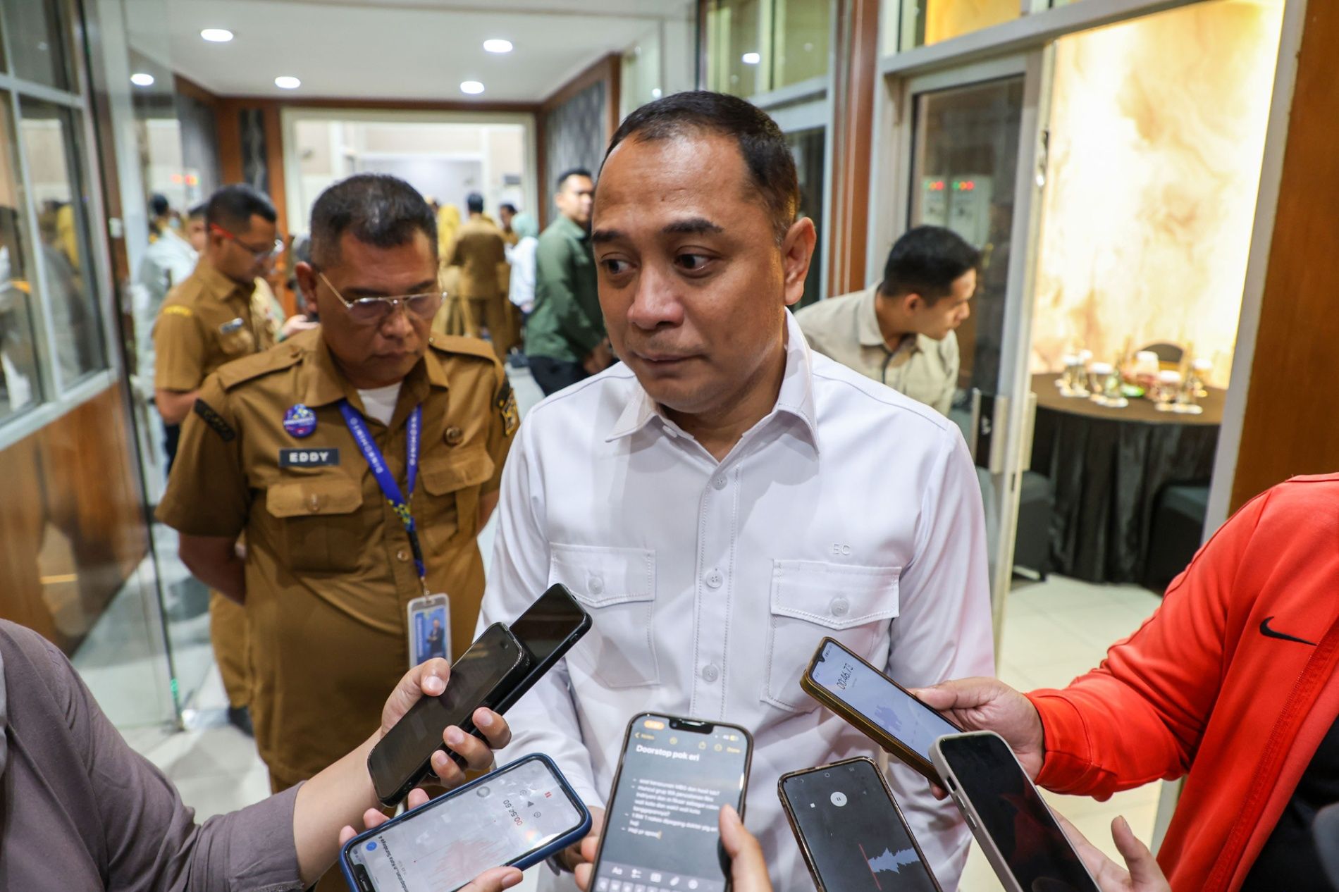 Hotline “Lapor Cak Eri” Dibanjiri 400 Aduan Sehari, Pemkot Surabaya Fokus Percepat Solusi