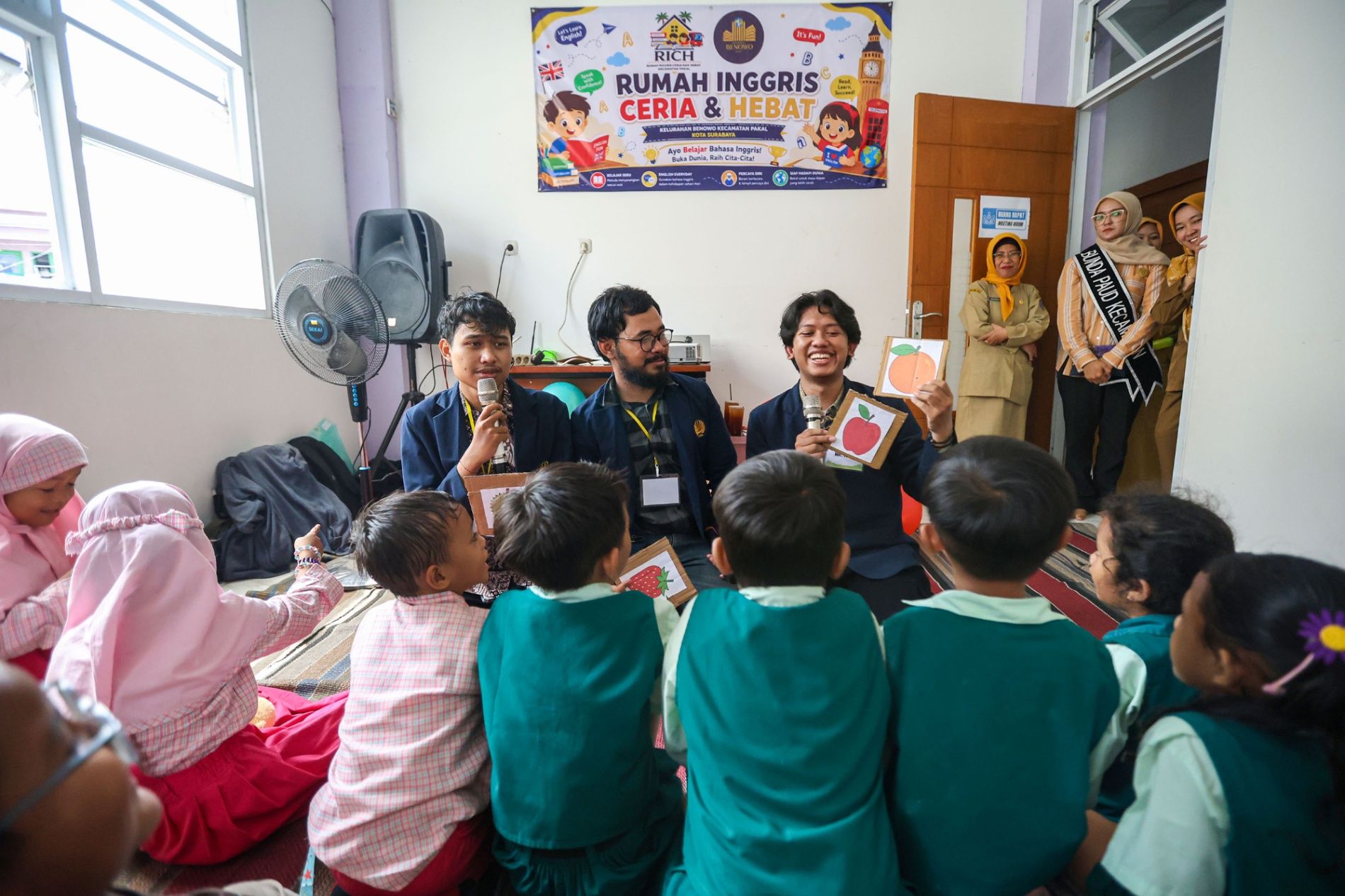 RICH Pakal, Program Gratis Belajar Bahasa Inggris untuk Anak Usia Dini Diserbu Warga Surabaya