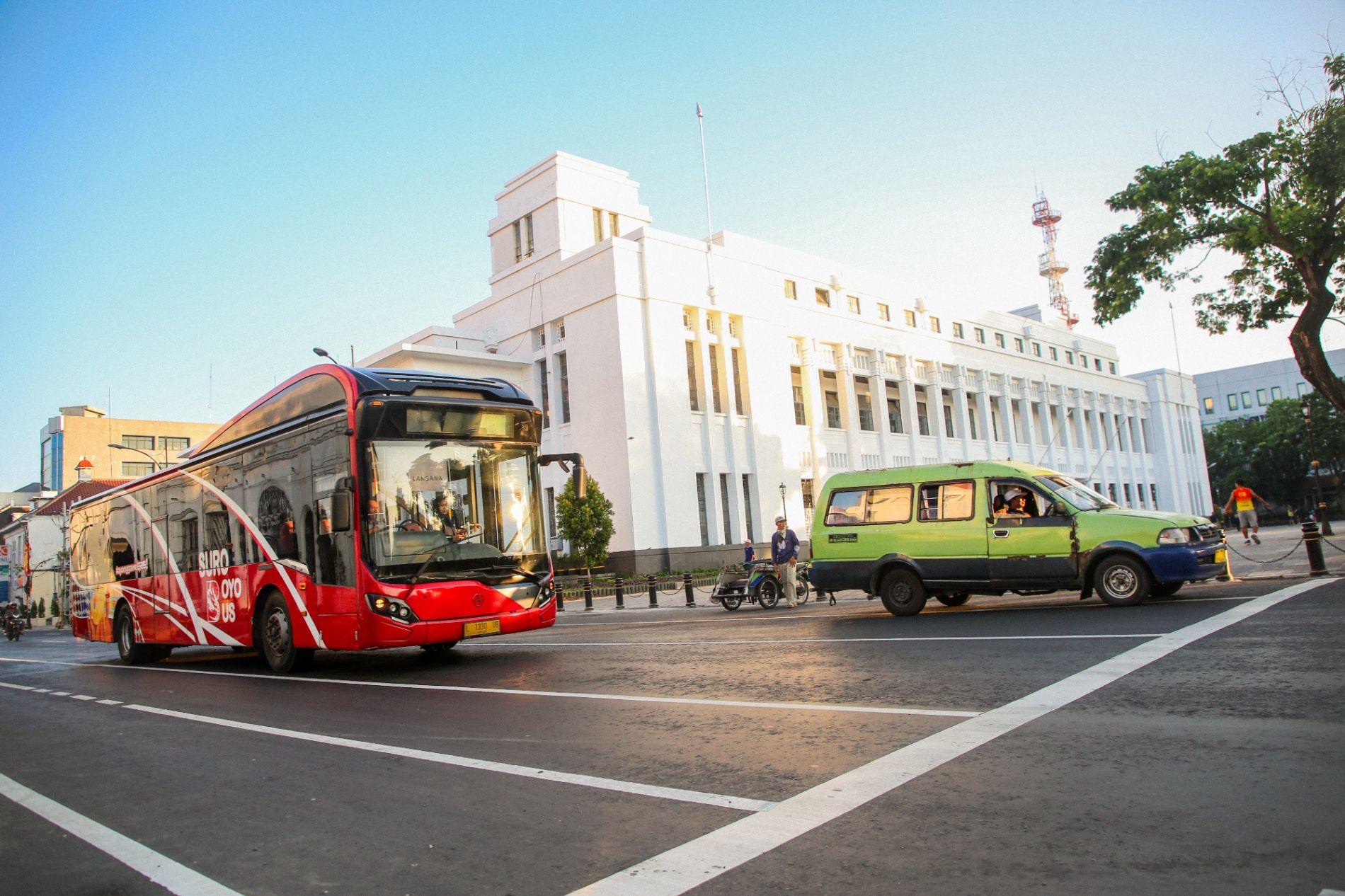 Spesial HJKS, Warga Surabaya Bisa Naik Transportasi Umum dan Parkir Cukup Bayar Rp733