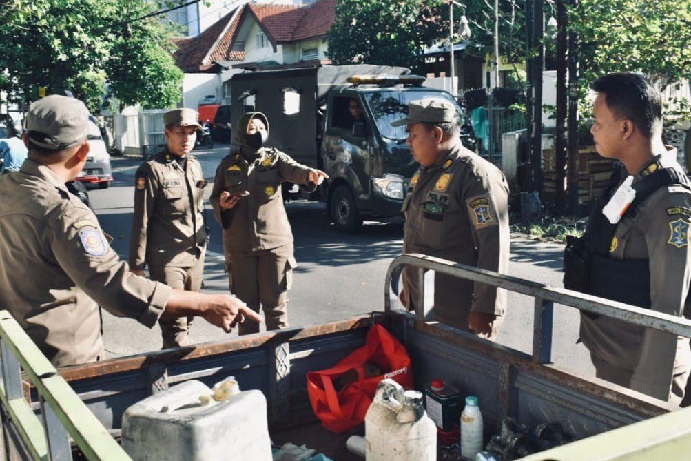 Pemkot Surabaya Tertibkan Jalan Nias, Wali Kota Eri: Kepentingan Publik Harus Diutamakan