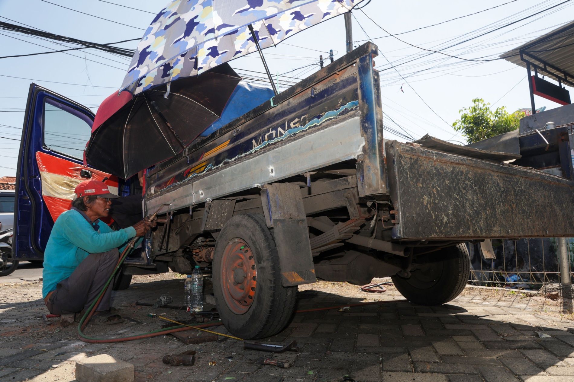 Pemkot Surabaya Tata Jalan Nias, Relokasi Bengkel ke Kawasan Baru Tanpa Hilangkan Mata Pencaharian