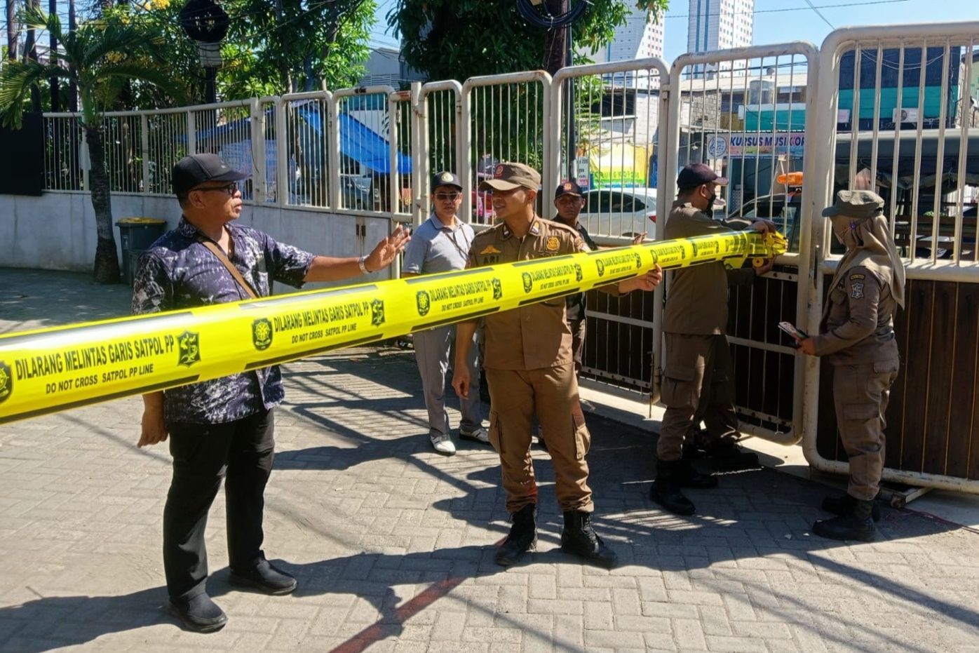 250 Titik Parkir Tak Berizin di Surabaya Disegel, Pemkot Perketat Pengawasan