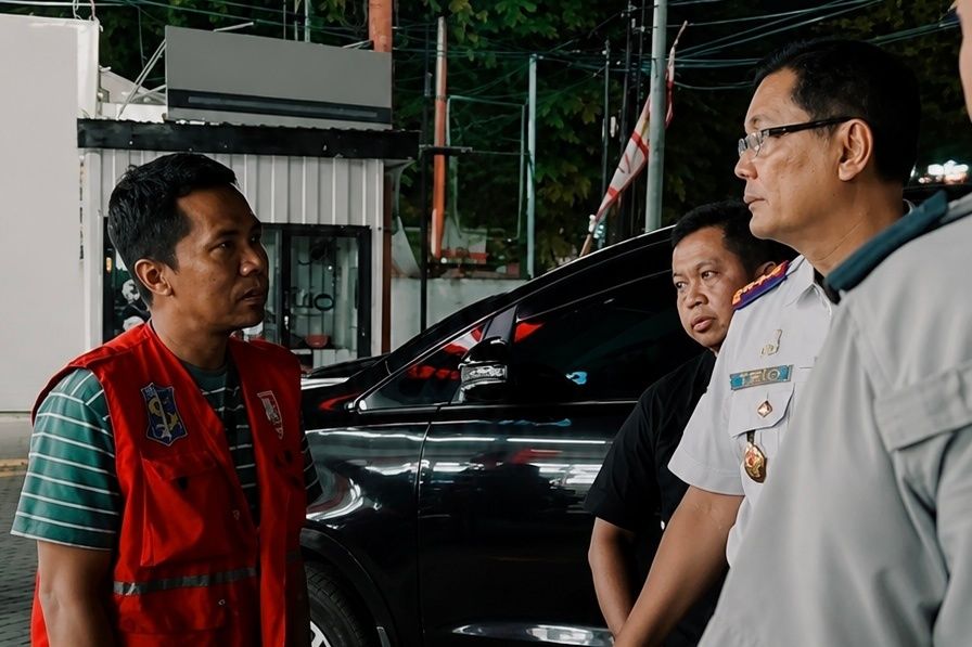 Gerak Cepat Pemkot Surabaya bersama Satgas Anti Premanisme Tindak Tegas Jukir Liar dan Pungli di Manukan
