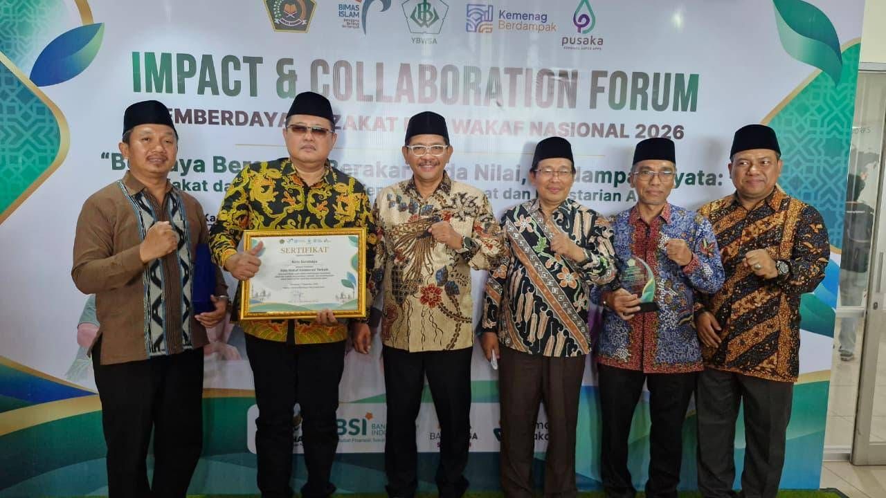 Unggul dalam Sinergi Lintas Instansi, Surabaya Raih Predikat Kota Wakaf Kolaboratif Terbaik 2026