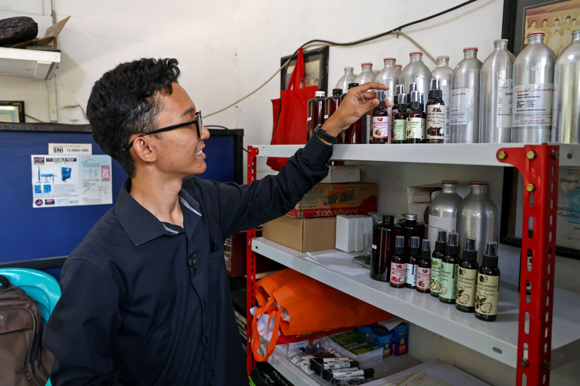 Anak Muda Kedungdoro Surabaya Sulap Dana Gen Z Jadi Bisnis Parfum dan Deodoran