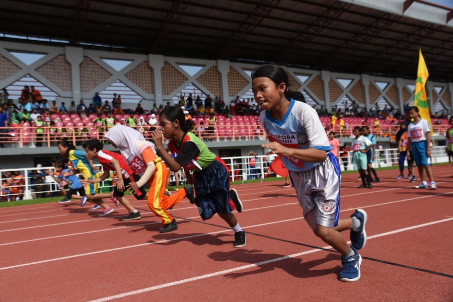 Ratusan Pelajar SD dan SMP Semarakkan Kejuaraan Atletik Tingkat Kota Surabaya