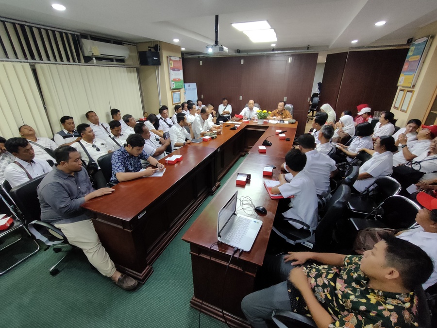 Kunjungan Pemkab Jembrana Pelajari Penerapan TI Kota Surabaya