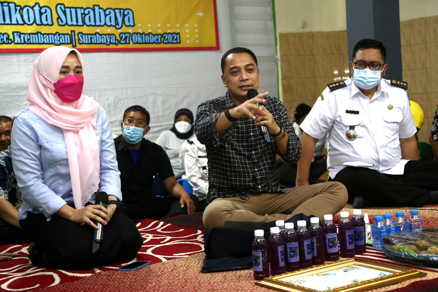 Cangkrukan di Balai RW, Wali Kota Eri Kenalkan Swargaloka