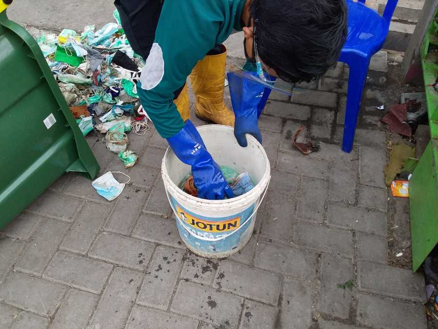 Sebulan Bisa Capai 863 Kilogram, Begini Cara Pemkot Tangani Sampah Rumah Tangga Masker