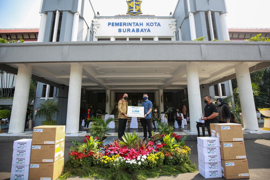 Terima Bantuan Mayapada Group, Wali Kota Eri: Paket Sembako Ini Segera Kita Bagikan kepada Warga yang Berhak