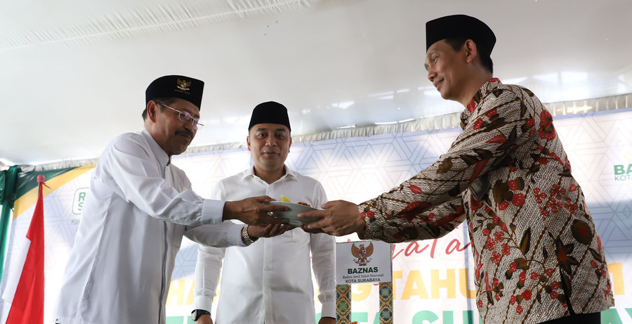 Harlah Ke - 1 Tahun Baznas Surabaya, Wali Kota Eri Cahyadi Harap Baznas Selalu Hadir di Tengah Masyarakat