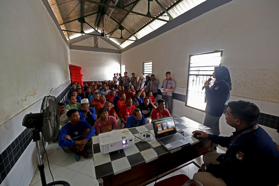 Penghuni Liponsos Antusias Ikuti Sosialisasi Pemilu 2024, KPU Surabaya: Sejauh Ini Mereka Paham