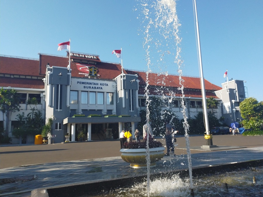 Pemkot Surabaya Sabet Dua Penghargaan Sekaligus di Ajang UI Green City ...