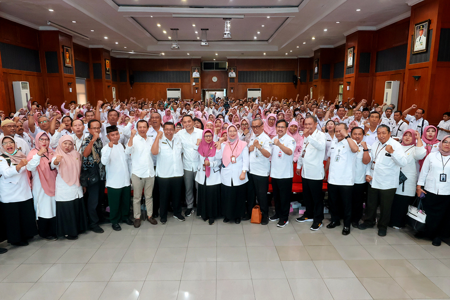 Beri Pengarahan pada Guru dan Kepala Sekolah, Wali Kota Eri Cari Skema Optimalkan BOPDA untuk Swasta yang Membutuhkan