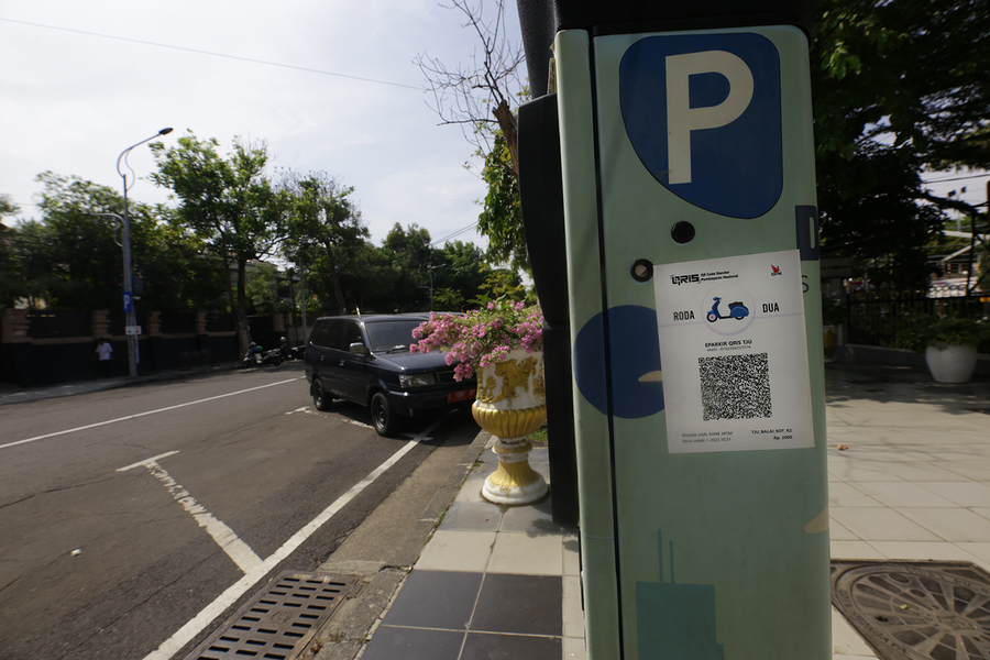 Dishub Surabaya Tetapkan 5 Ruas Jalan sebagai Pilot Project Pembayaran Parkir Melalui QRIS